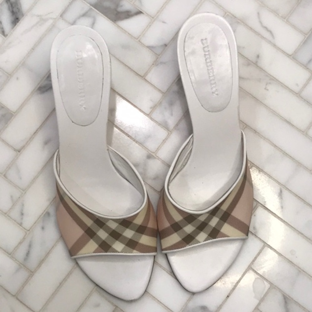 Burberry white, nova check plaid kitten, heel sandal Size 38